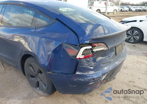 2021 Tesla Model 3 Long Range Dual Motor All-Wheel Drive z USA, uszkodzony, nr VIN 5YJ3E1EB1MF852685